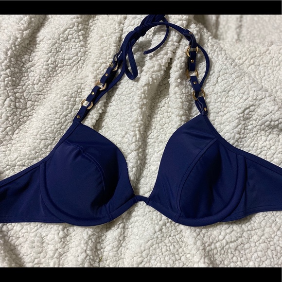 Gorgeous VS bikini top - Picture 2 of 7